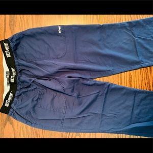 Grey’s anatomy scrub bottom